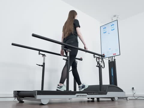 Пристрій AXELERO Gait & Balance для тренування порушень моделі ходи та рівноваги